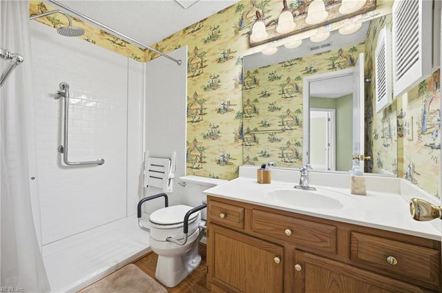 130 Sarazen CT, Newport News, VA 23602