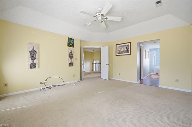 130 Sarazen CT, Newport News, VA 23602