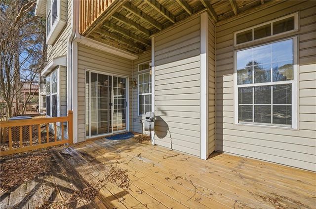 130 Sarazen CT, Newport News, VA 23602