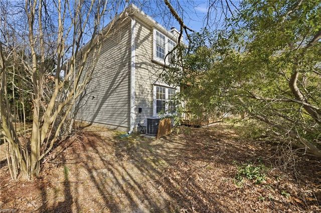 130 Sarazen CT, Newport News, VA 23602