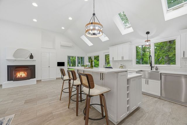 105 Georgetown Rd, Boxford, MA 01921