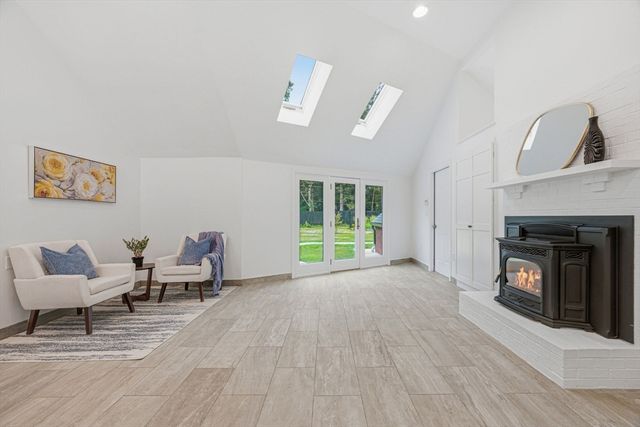 105 Georgetown Rd, Boxford, MA 01921