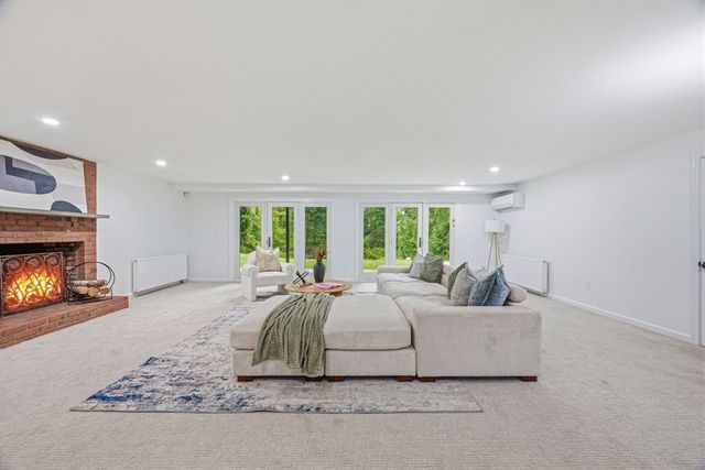 105 Georgetown Rd, Boxford, MA 01921