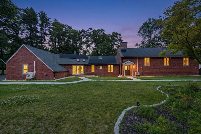 105 Georgetown Rd, Boxford, MA 01921