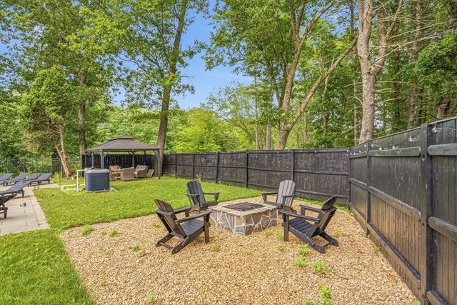 105 Georgetown Rd, Boxford, MA 01921