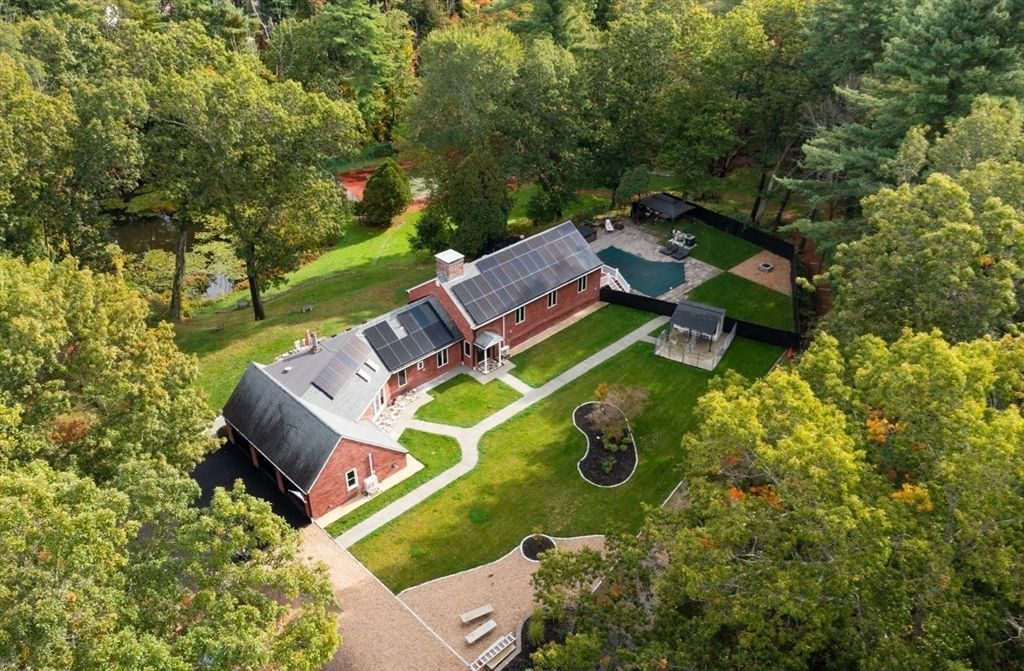 105 Georgetown Rd, Boxford, MA 01921