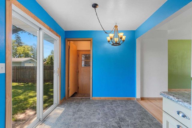 947 REDLEY COURT, Green Bay, WI 54304