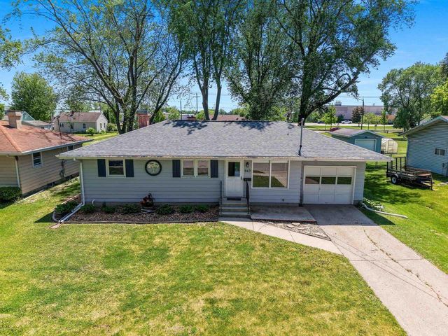947 REDLEY COURT, Green Bay, WI 54304