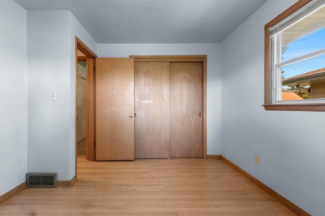 947 REDLEY COURT, Green Bay, WI 54304