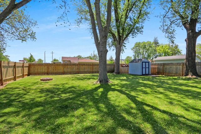 947 REDLEY COURT, Green Bay, WI 54304