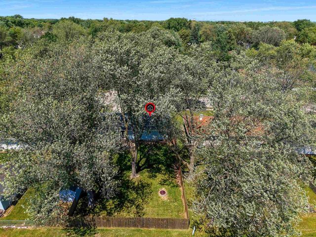 947 REDLEY COURT, Green Bay, WI 54304