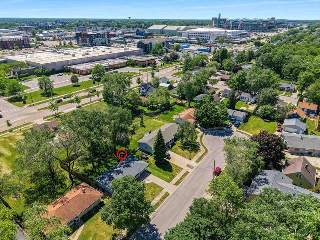 947 REDLEY COURT, Green Bay, WI 54304