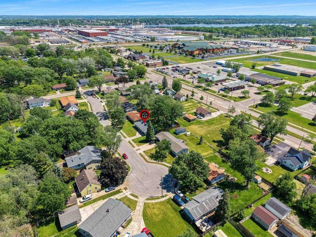 947 REDLEY COURT, Green Bay, WI 54304
