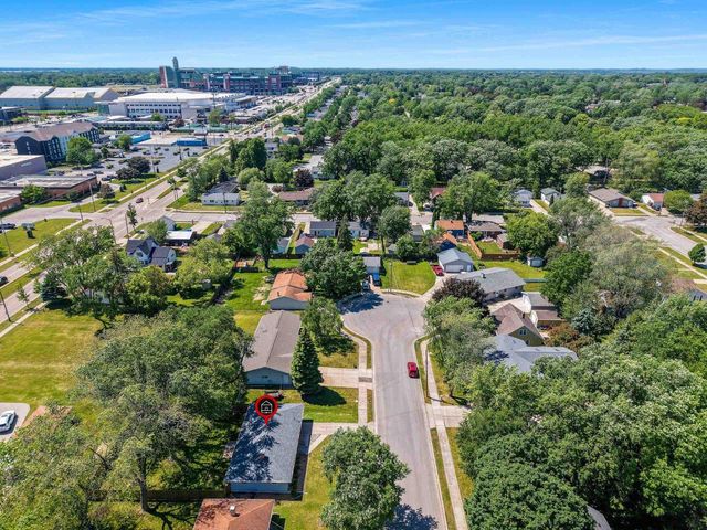 947 REDLEY COURT, Green Bay, WI 54304