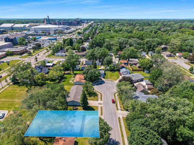 947 REDLEY COURT, Green Bay, WI 54304