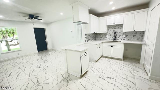 1119 Vineyard PL, Lehigh Acres, FL 33936