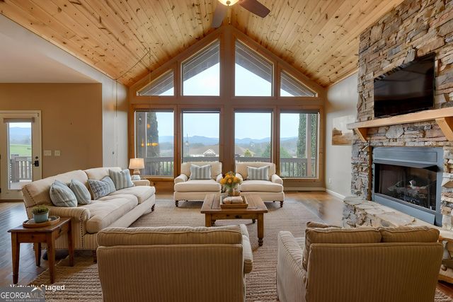 199 River Meadows, Blairsville, GA 30512