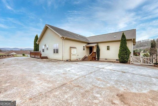 199 River Meadows, Blairsville, GA 30512