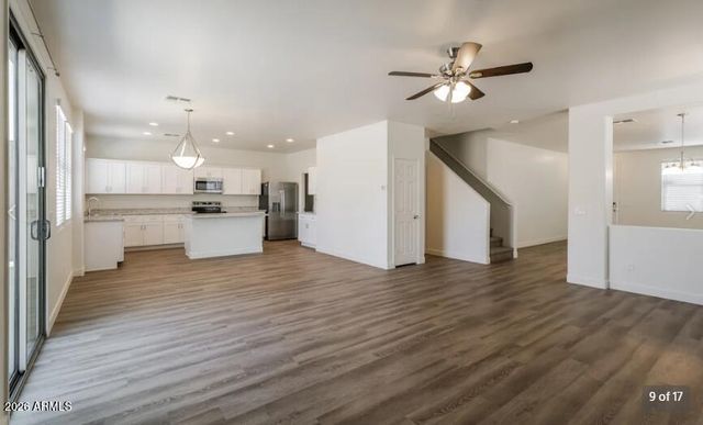 1806 E PATRICK Lane, Phoenix, AZ 85024