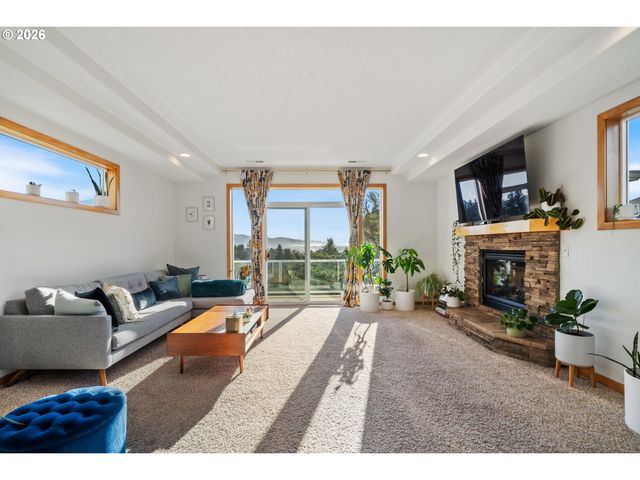 4789 Holly Heights Ave, Netarts, OR 97143