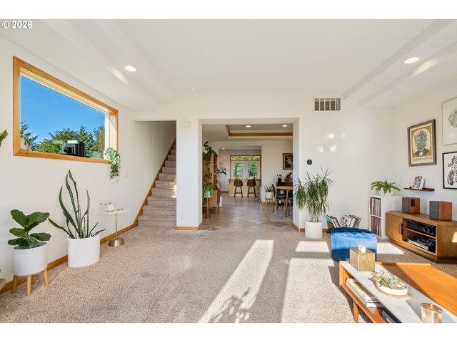 4789 Holly Heights Ave, Netarts, OR 97143
