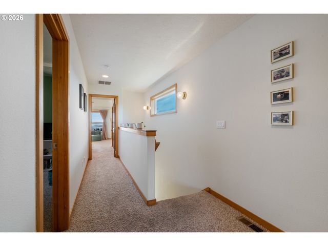 4789 Holly Heights Ave, Netarts, OR 97143