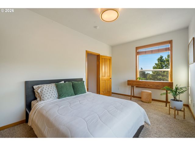 4789 Holly Heights Ave, Netarts, OR 97143