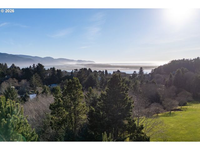 4789 Holly Heights Ave, Netarts, OR 97143