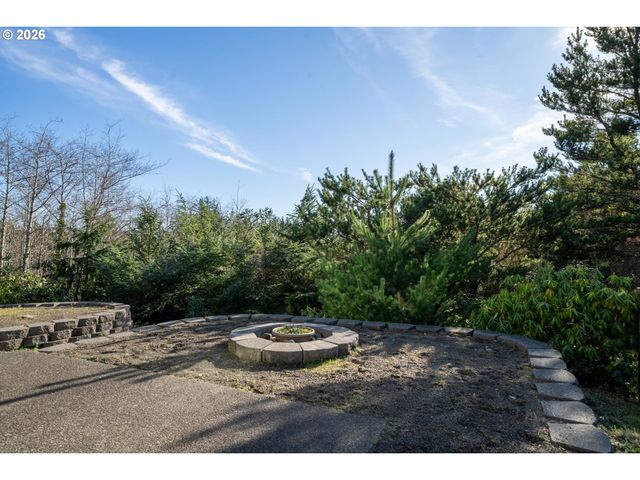 4789 Holly Heights Ave, Netarts, OR 97143