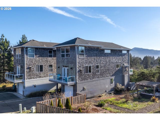 4789 Holly Heights Ave, Netarts, OR 97143