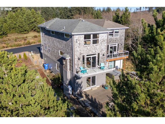 4789 Holly Heights Ave, Netarts, OR 97143