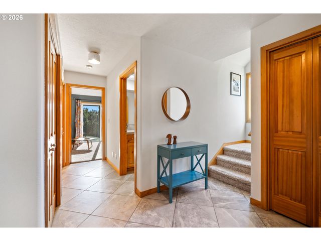 4789 Holly Heights Ave, Netarts, OR 97143