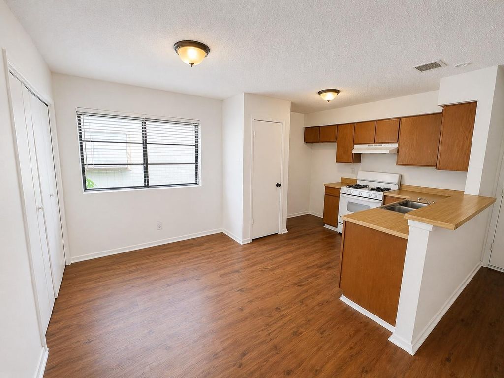 2307 Rachael CT D, Austin, TX 78748