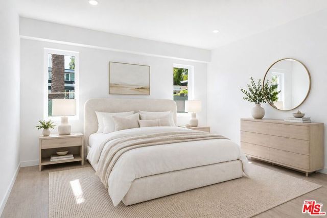 2120 N Beachwood Drive, Los Angeles, CA 90068