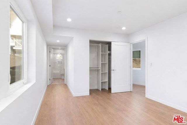 2120 N Beachwood Drive, Los Angeles, CA 90068