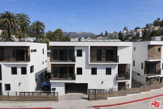 2120 N Beachwood Drive, Los Angeles, CA 90068