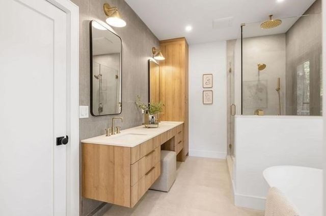 1597 Centre St 2, Newton, MA 02461