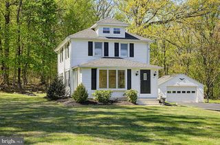 1856 RINGING ROCKS RD, Upper Black Eddy, PA 18972