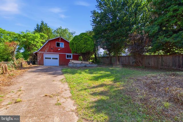 3141 CLAYBORNE AVE, Alexandria, VA 22306