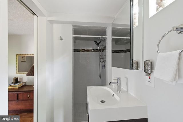 3141 CLAYBORNE AVE, Alexandria, VA 22306