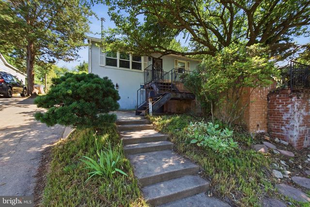 3141 CLAYBORNE AVE, Alexandria, VA 22306