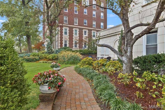 709 S Skinker Boulevard 703, St Louis, MO 63105