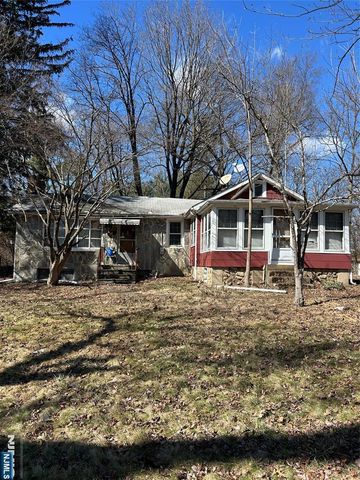 56 Burnet Street, Livingston, NJ 07039