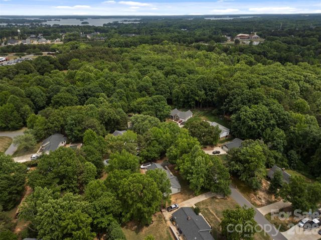 7795 Old Post Road, Denver, NC 28037