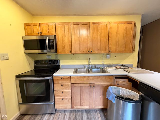 318 Mill Springs, Fillmore, IN 46128