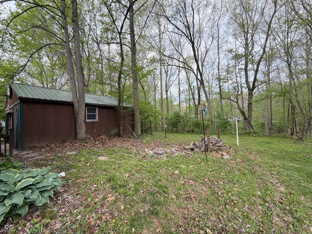 318 Mill Springs, Fillmore, IN 46128