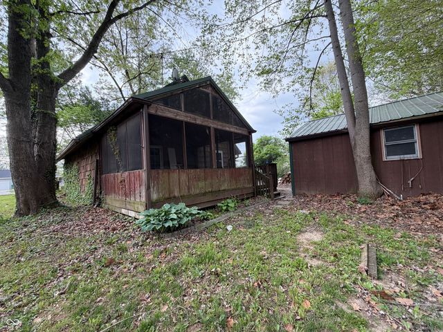 318 Mill Springs, Fillmore, IN 46128