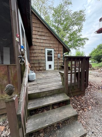 318 Mill Springs, Fillmore, IN 46128