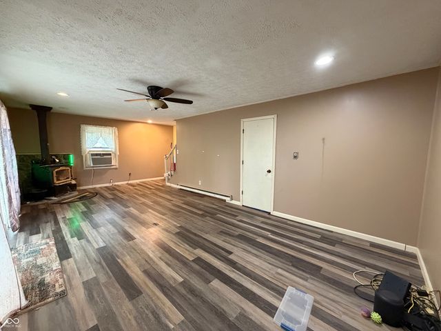 318 Mill Springs, Fillmore, IN 46128
