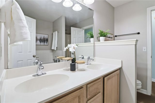 4389 E Holiday Drive, Fayetteville, AR 72701